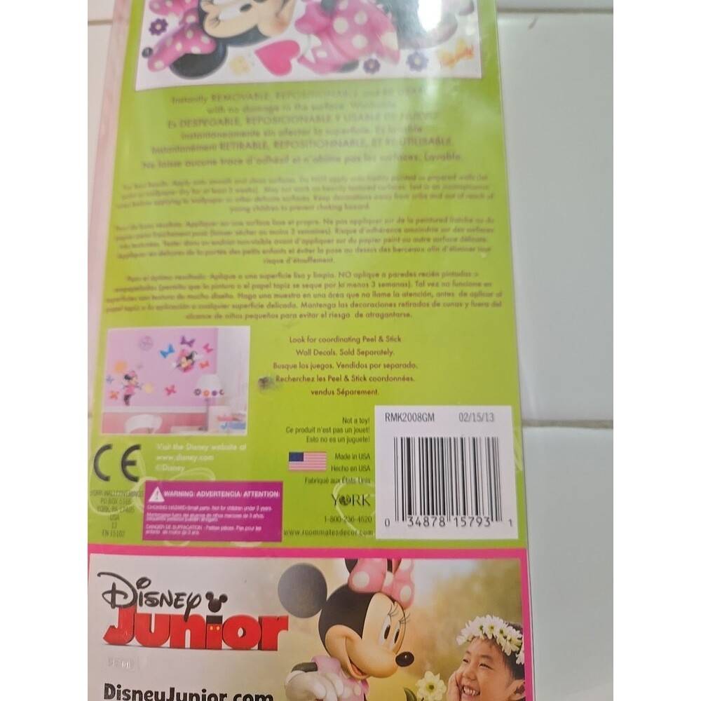 RoomMates RMK2008GM Minnie Bow-Tique Peel and Stick Giant Wall Decal - Picture 6 of 6